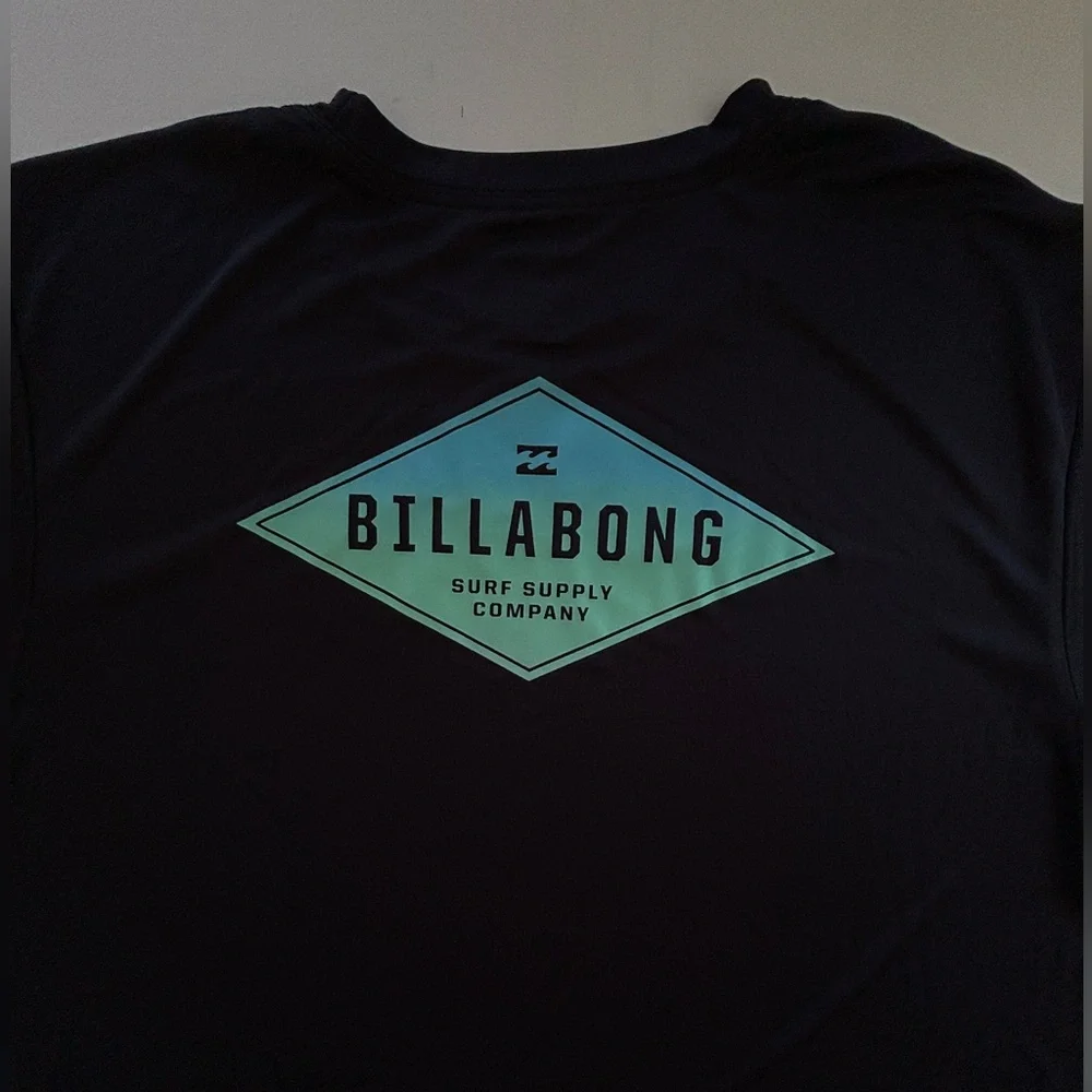 🌊 Billabong Men Surf Supply Rash Guard 🌊